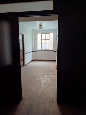 EB-PQ8122 (4).jpg